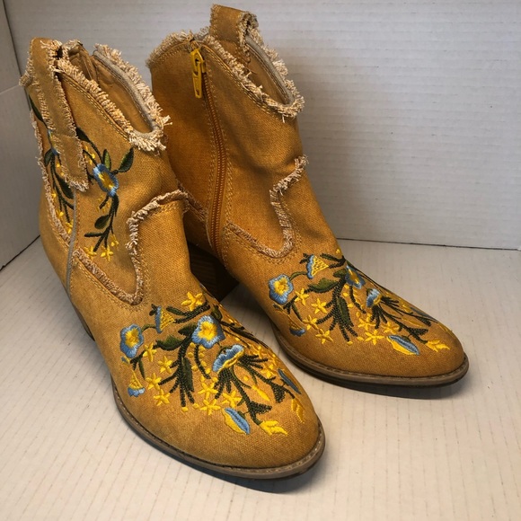 La Strada Western Floral Embroidered Ankle Boots Size 38 - US 7.5 - Picture 3 of 13